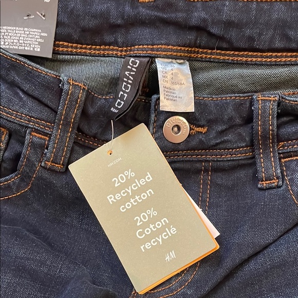 “H & M” Dark Blue Flared Jeans! - Picture 5 of 6